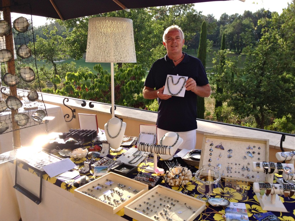 Stand de Tahiti Perles Créations